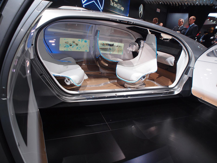 Mercedes-Benz представил автономный седан